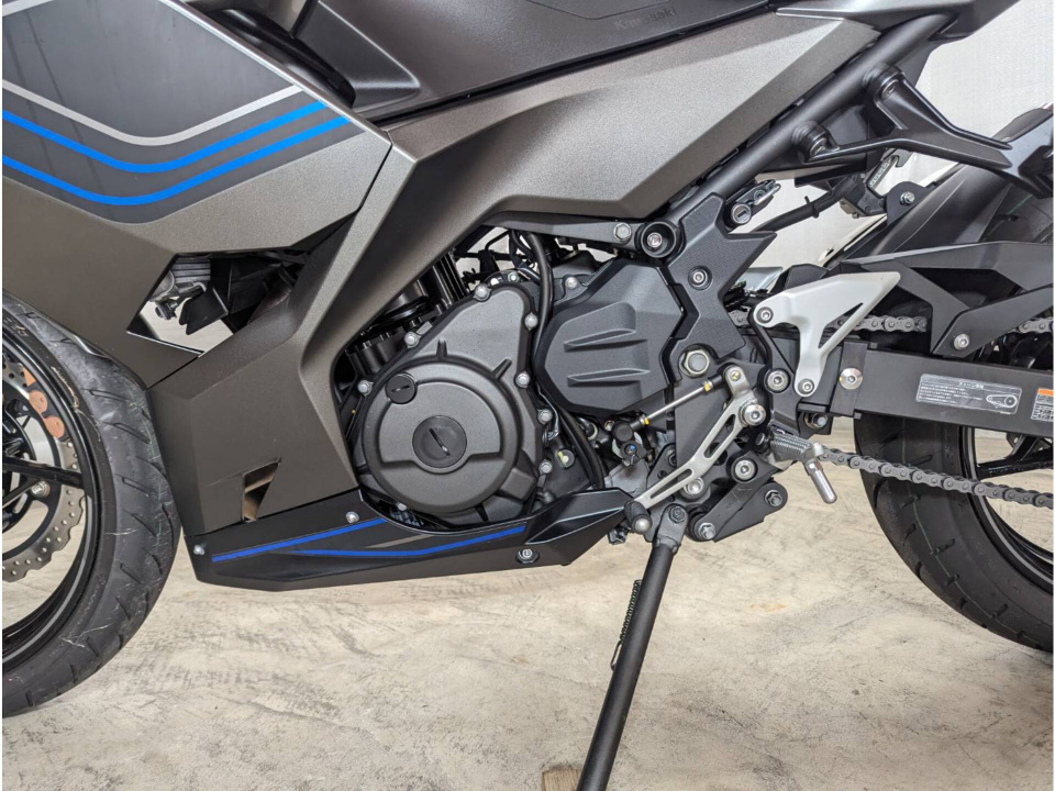 Kawasaki NINJA400 — фото 8