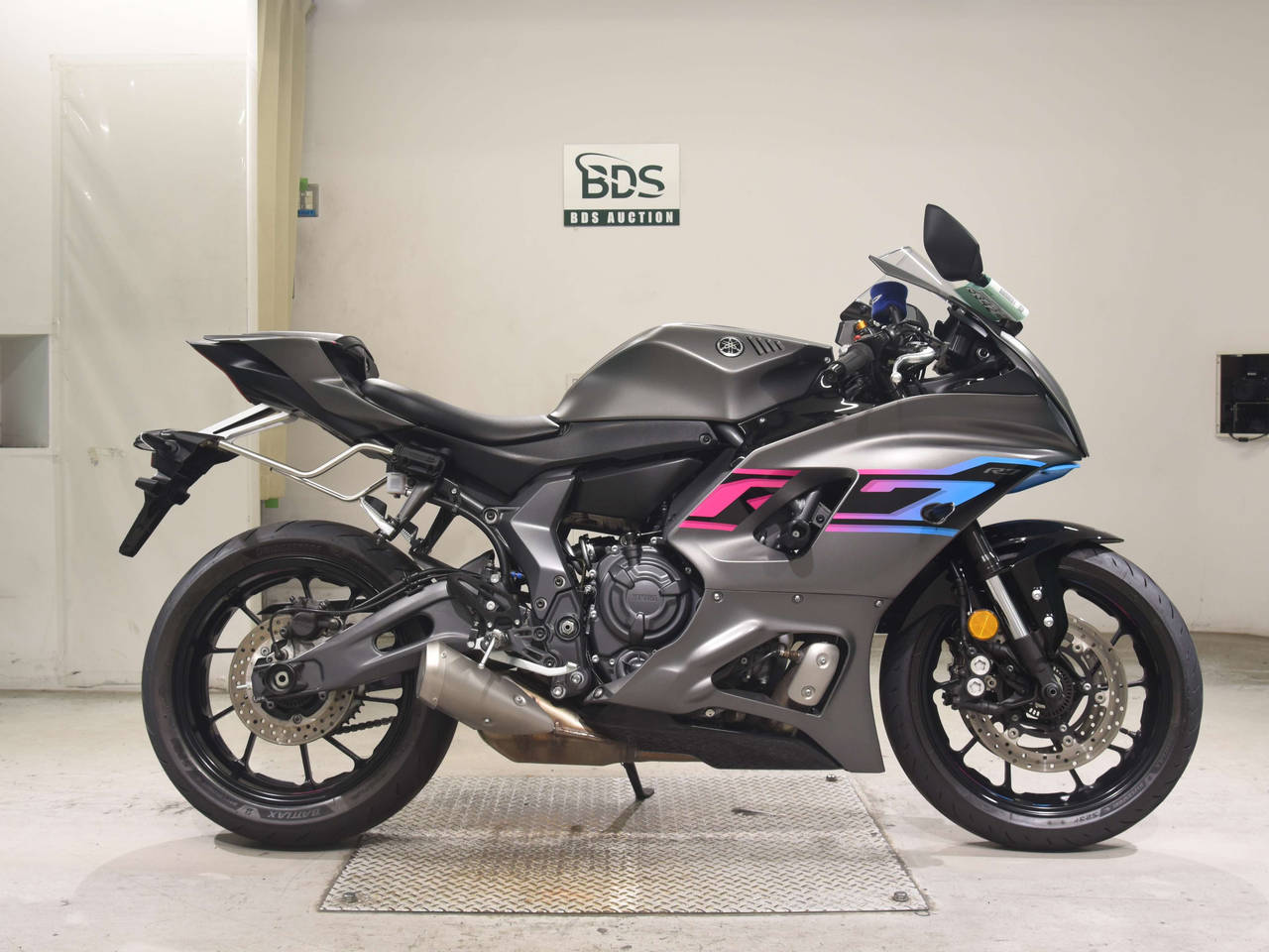 Yamaha YZF-R7-2