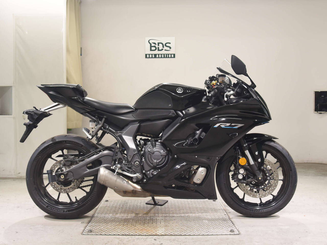 Yamaha YZF-R7-2
