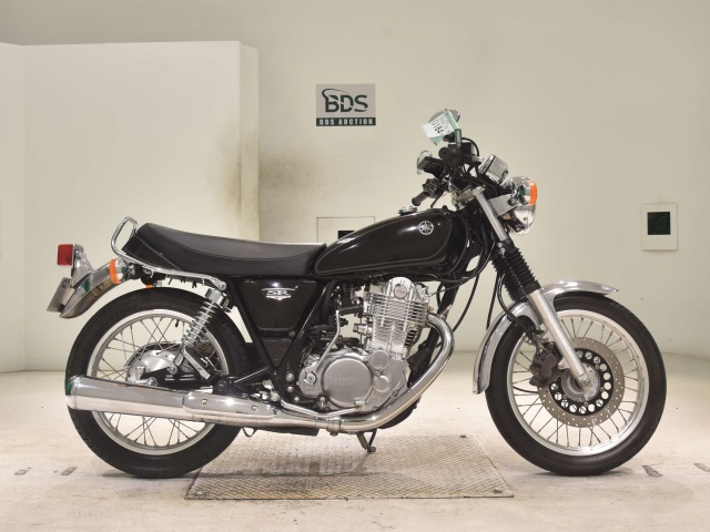 Yamaha SR 400