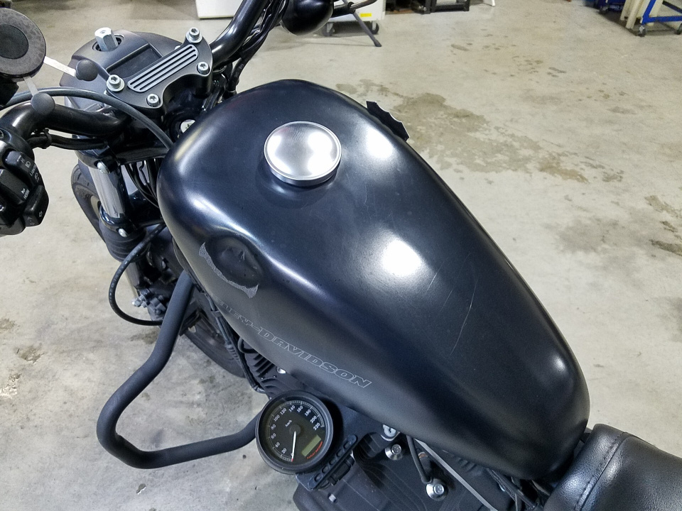 HD SPORTSTER IRON XL883N — фото 4