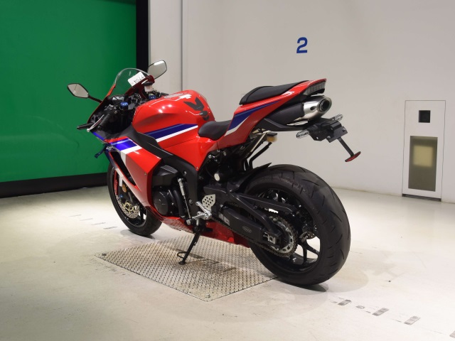 Honda CBR600RR — фото 6