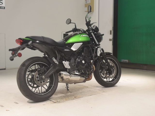 Kawasaki Z650RS — фото 5