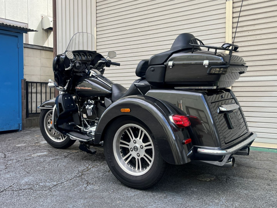 HD TRI GLIDE ULTRA CLASSIC FLHTCUTG1580 — фото 9