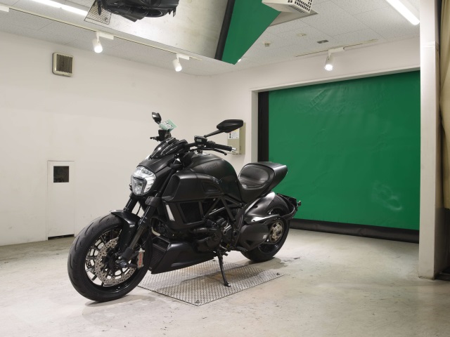 Ducati DIAVEL — фото 4