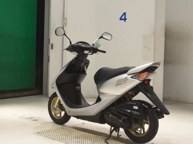 Honda DIO Z4 — фото 6