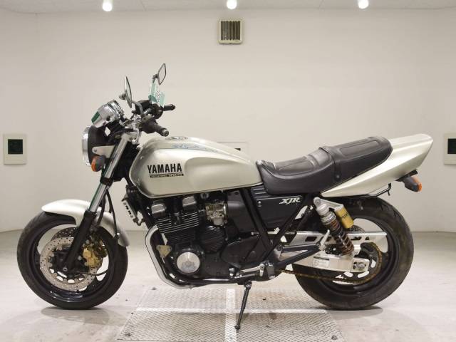 5252] Yamaha XJR400 - 4HM-059352