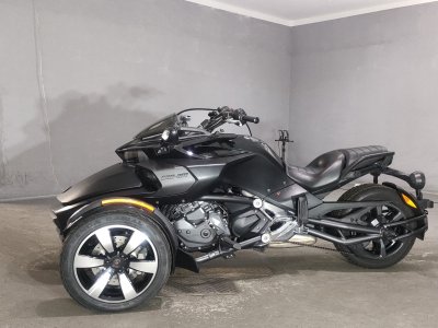 Can-Am CAN-AM SPYDER F3 — фото 2
