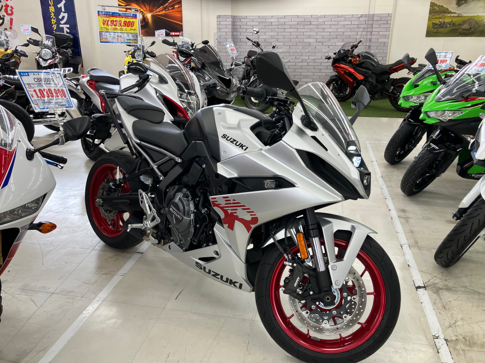Suzuki GSX-8R