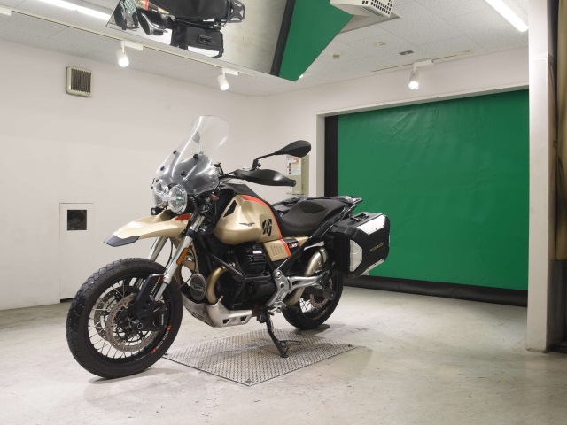 Moto Guzzi V85 TT TRAVEL — фото 4