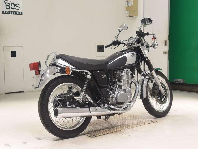 Yamaha SR400 — фото 5