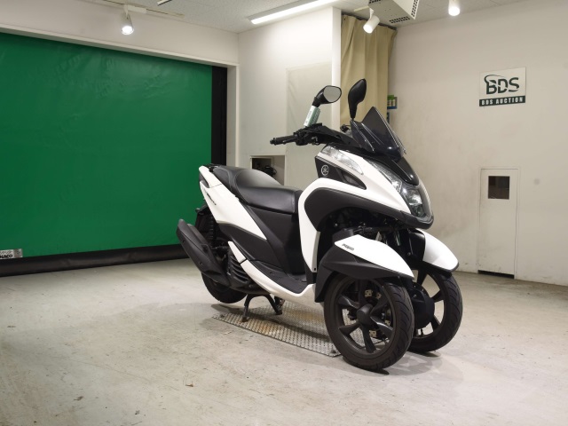 Yamaha TRICITY MW155A — фото 3