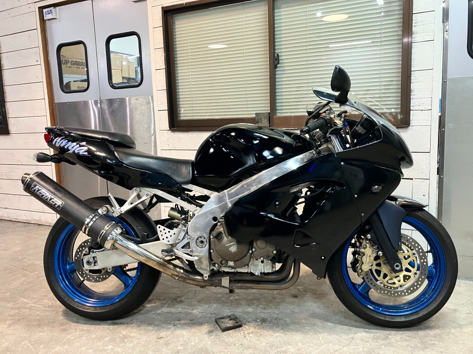 Kawasaki NINJA ZX-9R