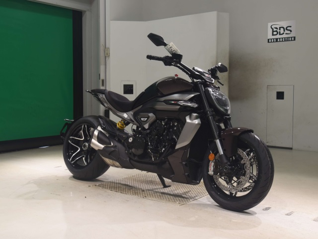 Ducati DIAVEL V4 — фото 3