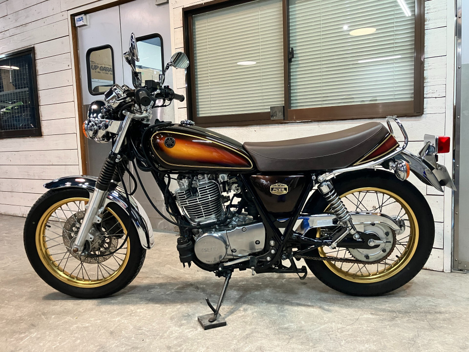 Yamaha SR400 — фото 2
