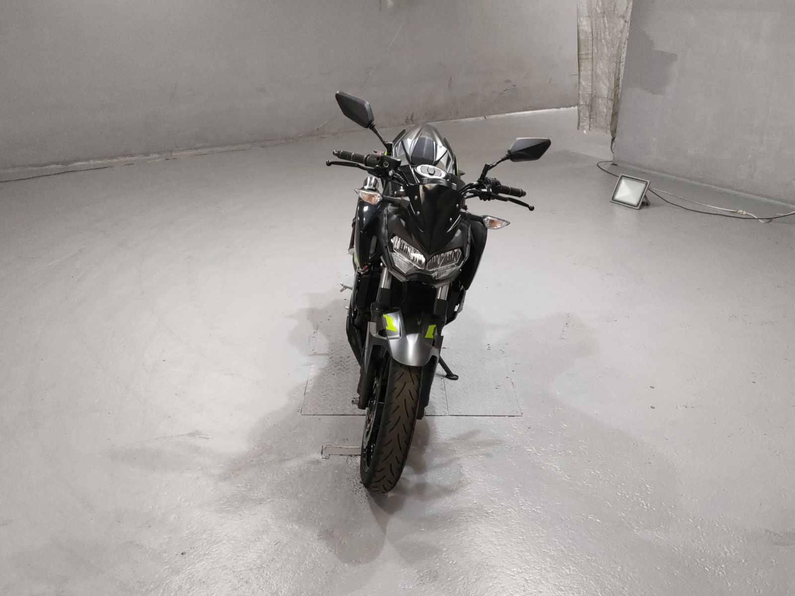 7410] Kawasaki Z400 - EX400L-AL0492