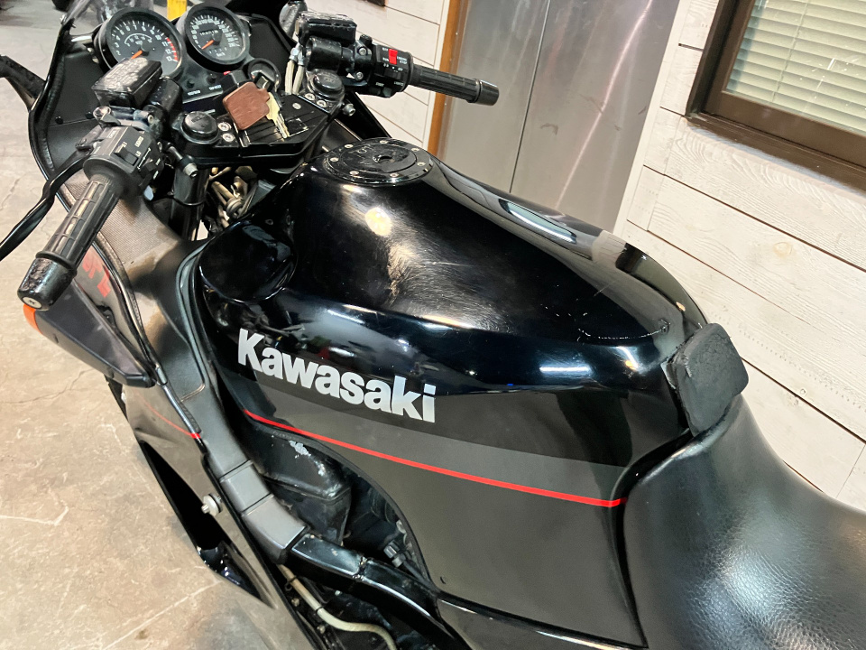 Kawasaki GPZ1000RX — фото 25
