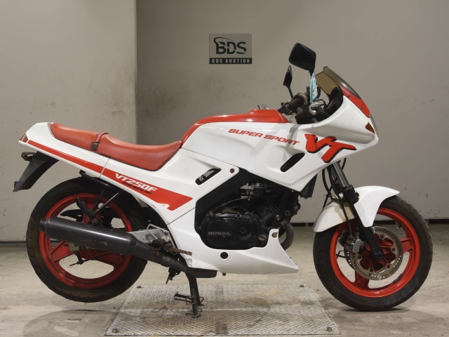 Honda VT250FH