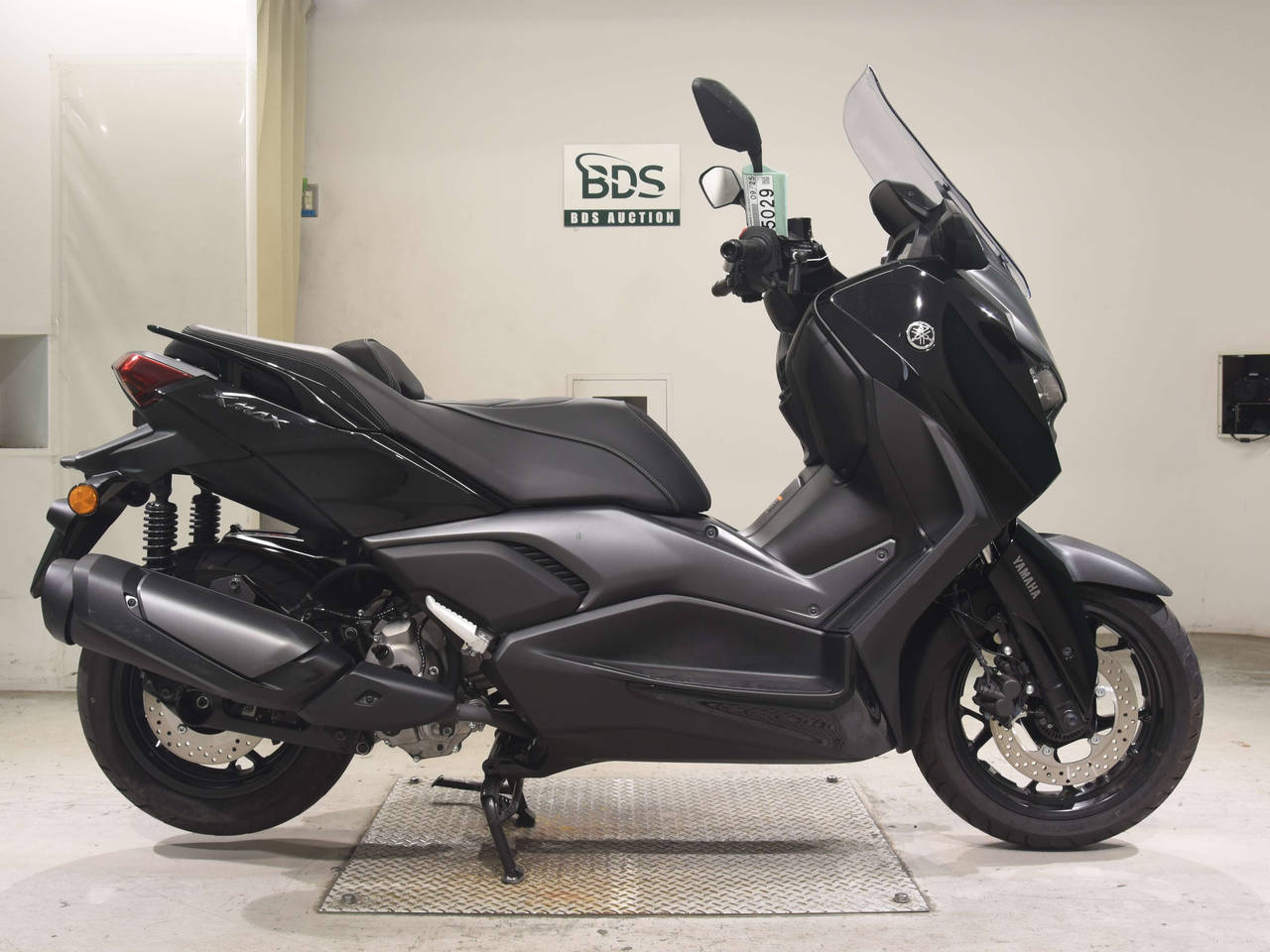 Yamaha X-MAX250-2