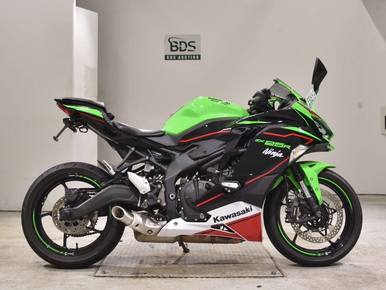 2527] Kawasaki NINJA ZX-25R - ZX250E-A16049