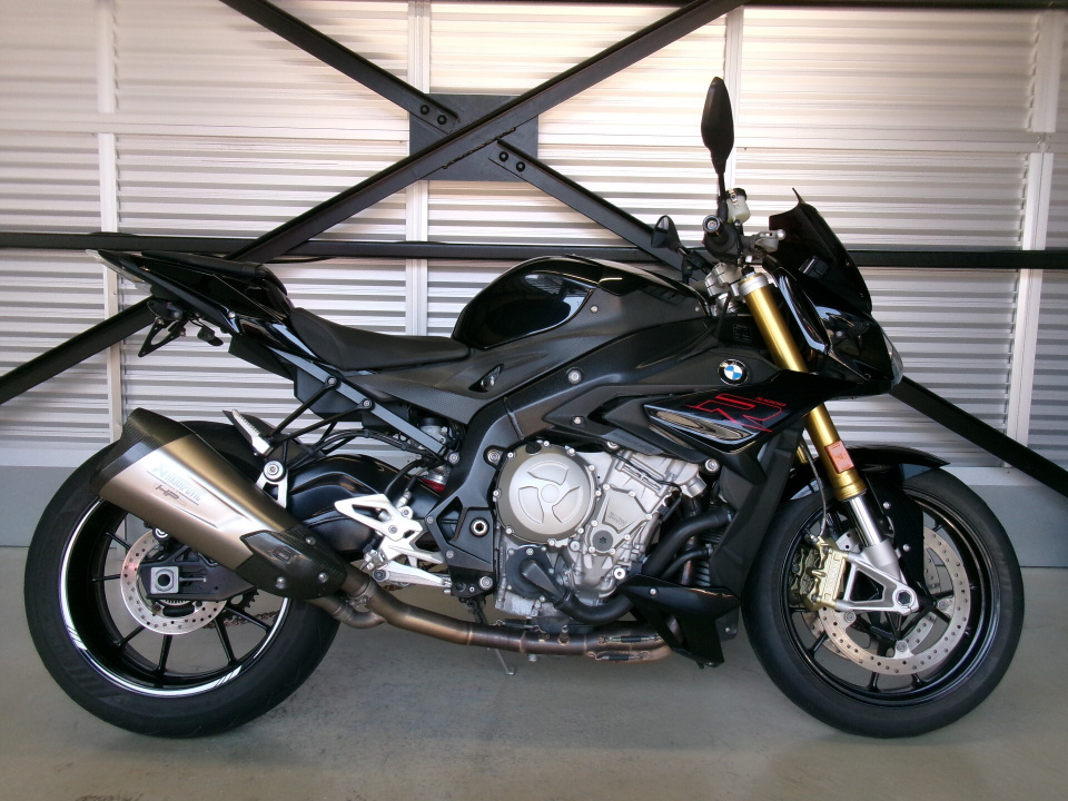 BMW S1000R
