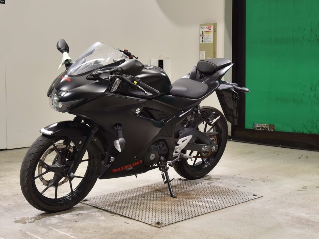 Suzuki GSX-R125 — фото 4