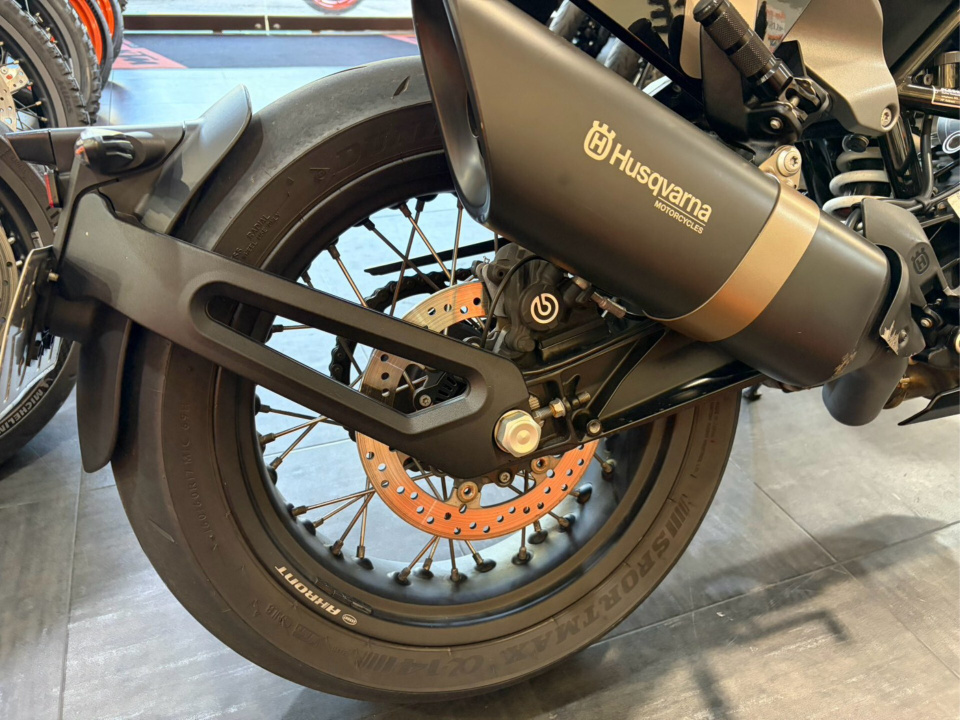 Husqvarna SVARTPILEN 701 — фото 3