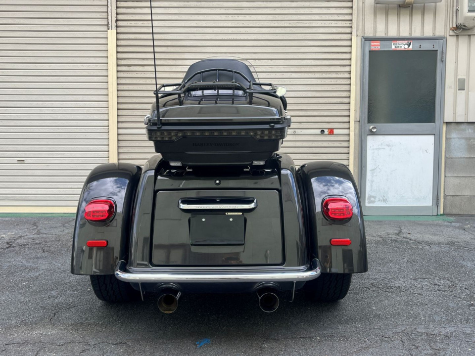 HD TRI GLIDE ULTRA CLASSIC FLHTCUTG1580 — фото 10