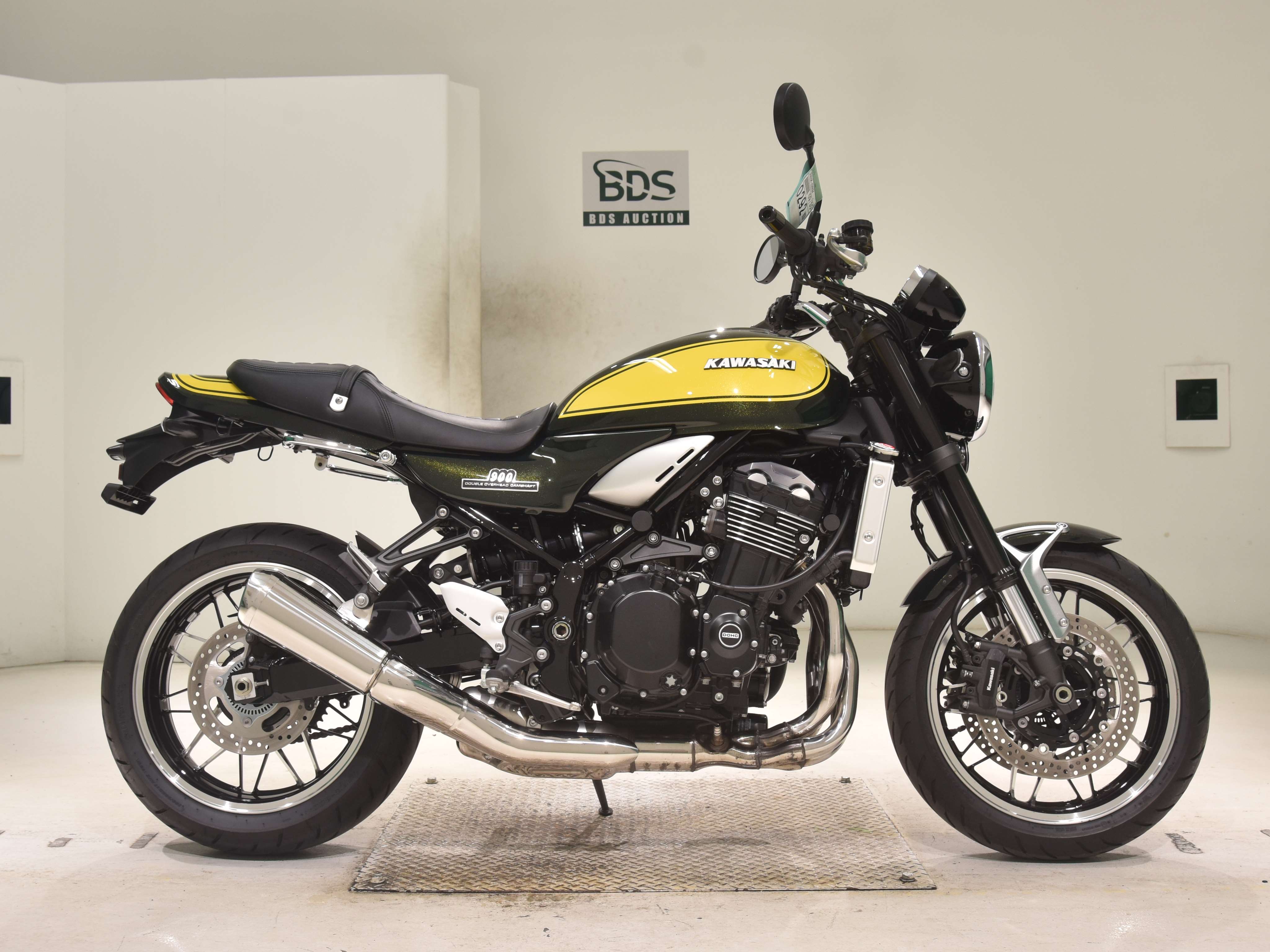 Kawasaki Z900RS