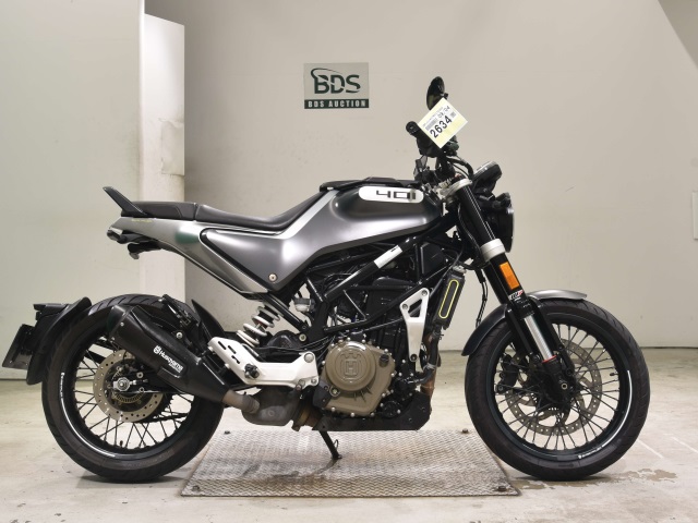 Husqvarna SVARTPILEN 401