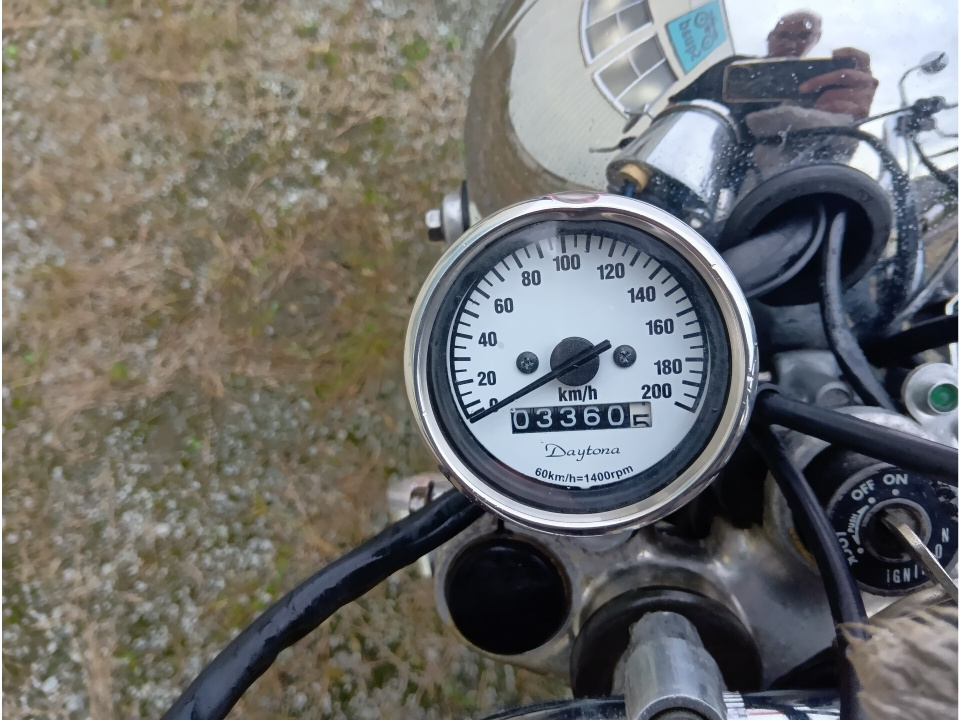 Yamaha SR400 — фото 3