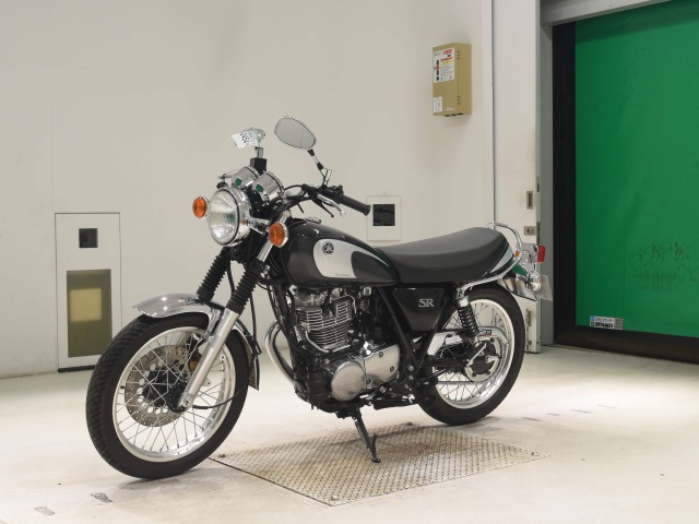Yamaha SR400 — фото 4