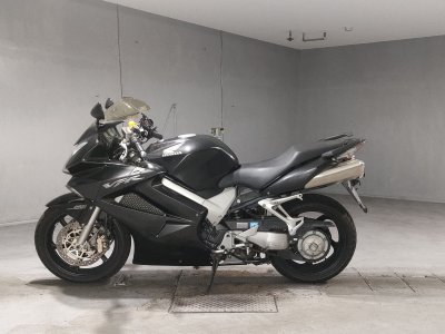 Honda VFR800F — фото 2