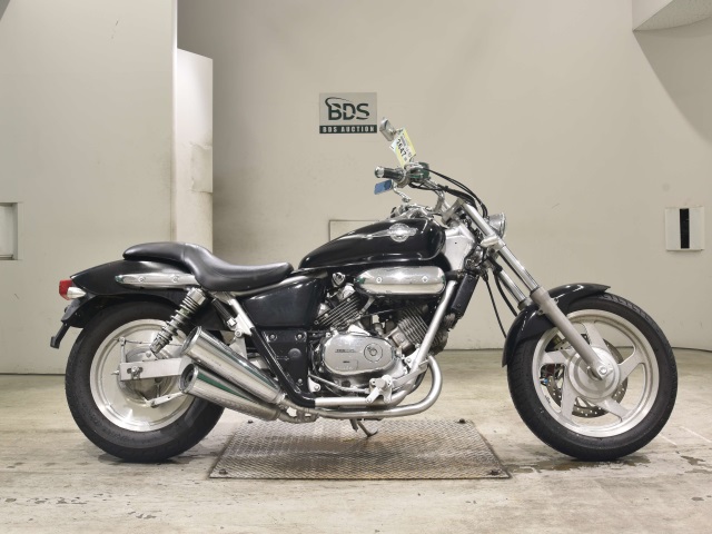 Honda MAGNA250