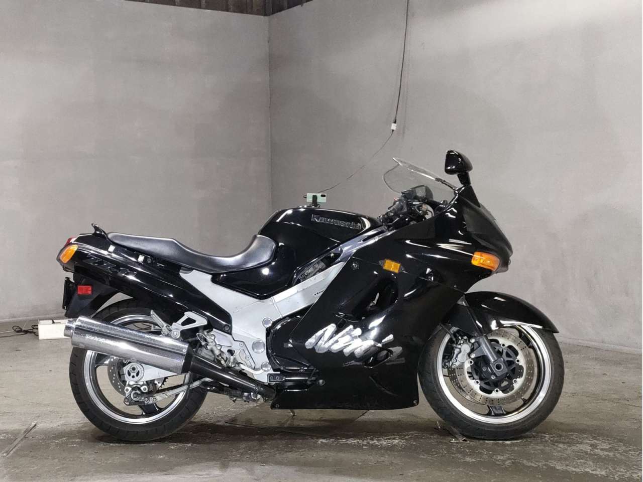 7177] Kawasaki ZX-11 - JKAZXBD17WA053793