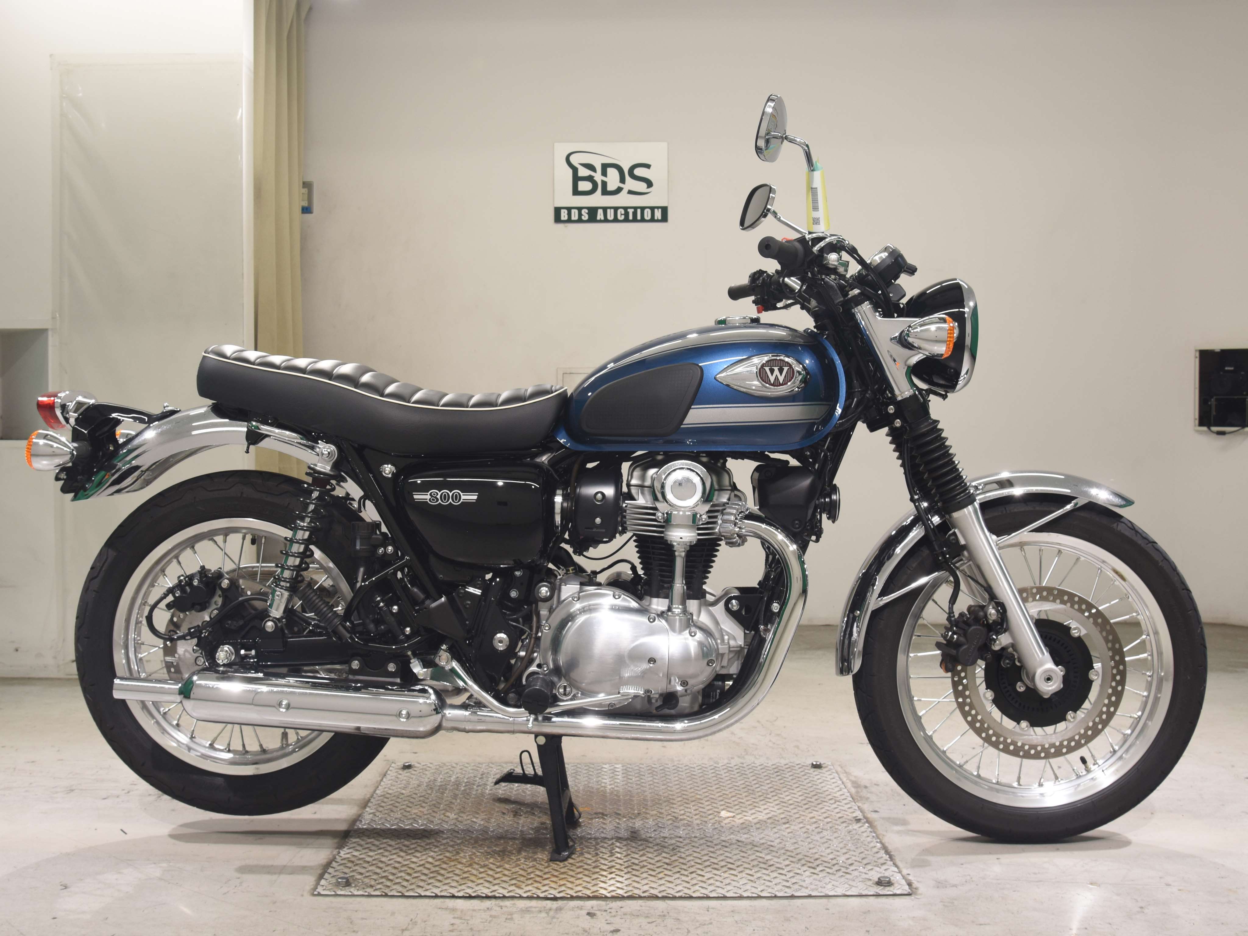 Kawasaki W800