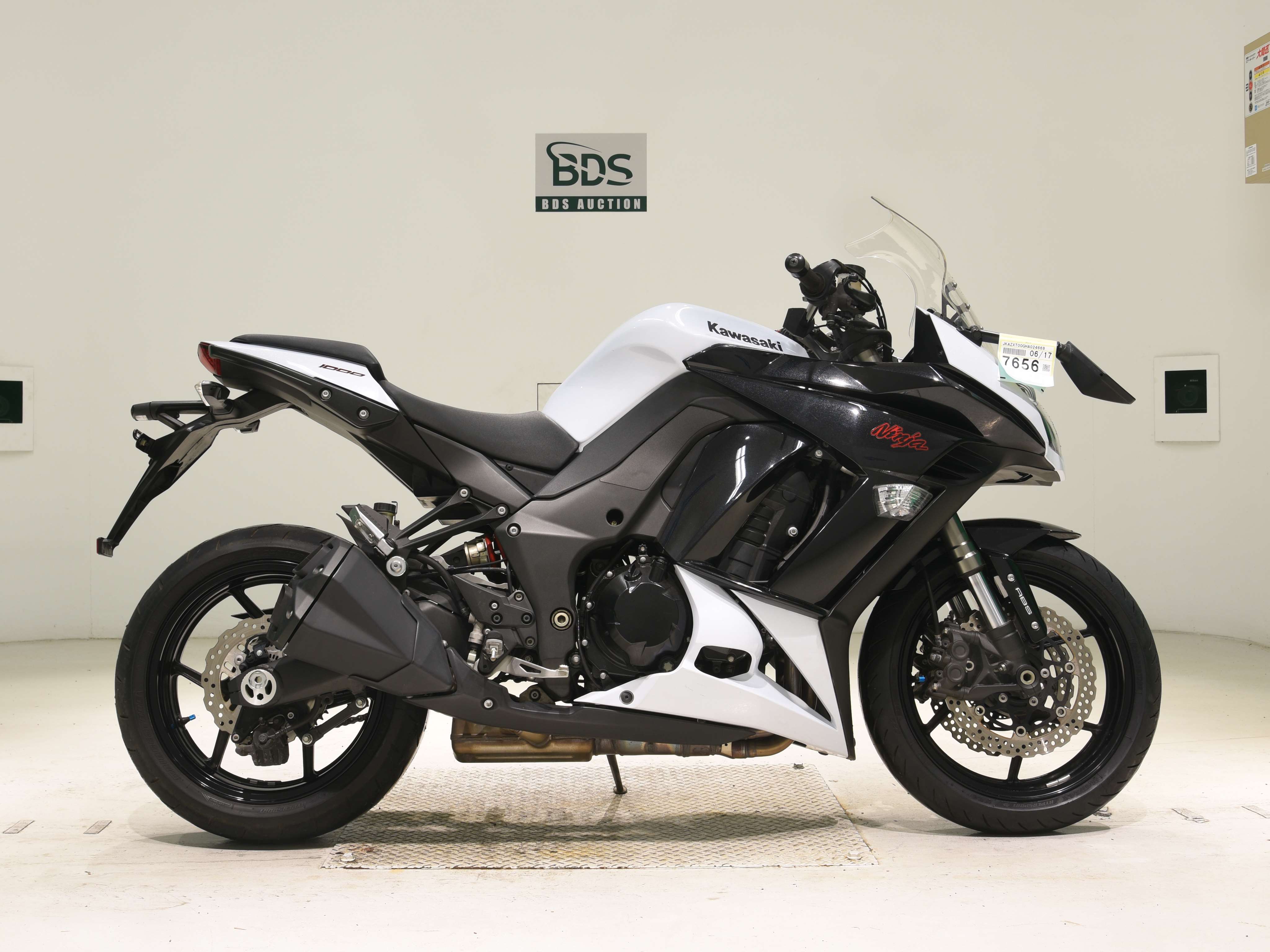 高崎 7656] Kawasaki NINJA1000A - JKAZXT00GHA024668