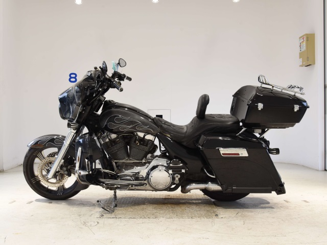 HD ELECTRA GLIDE FLHTCUSE1800 — фото 2