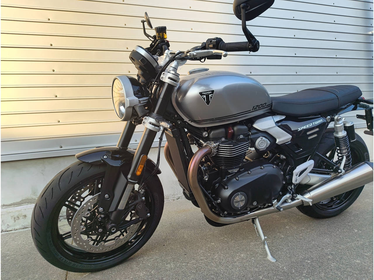 Triumph SPEED TWIN, zdjęcie 1