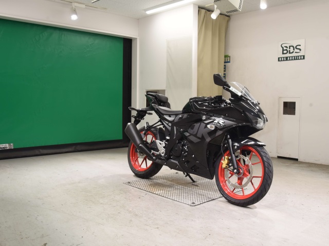 Suzuki GSX-R125 — фото 3