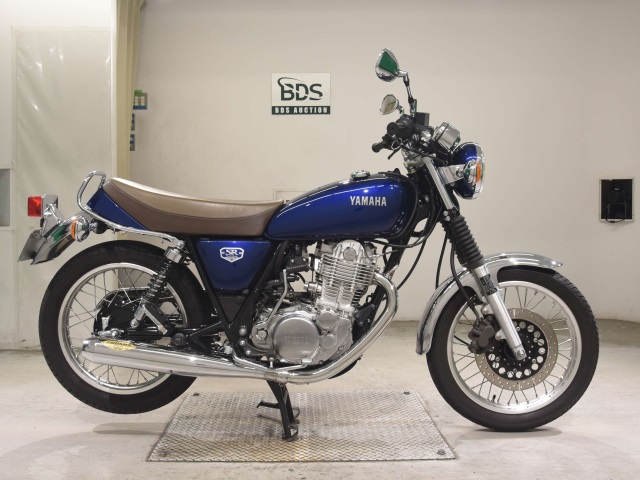 Yamaha SR400