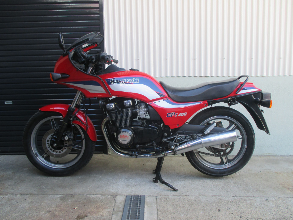 Kawasaki GPZ400F — фото 2