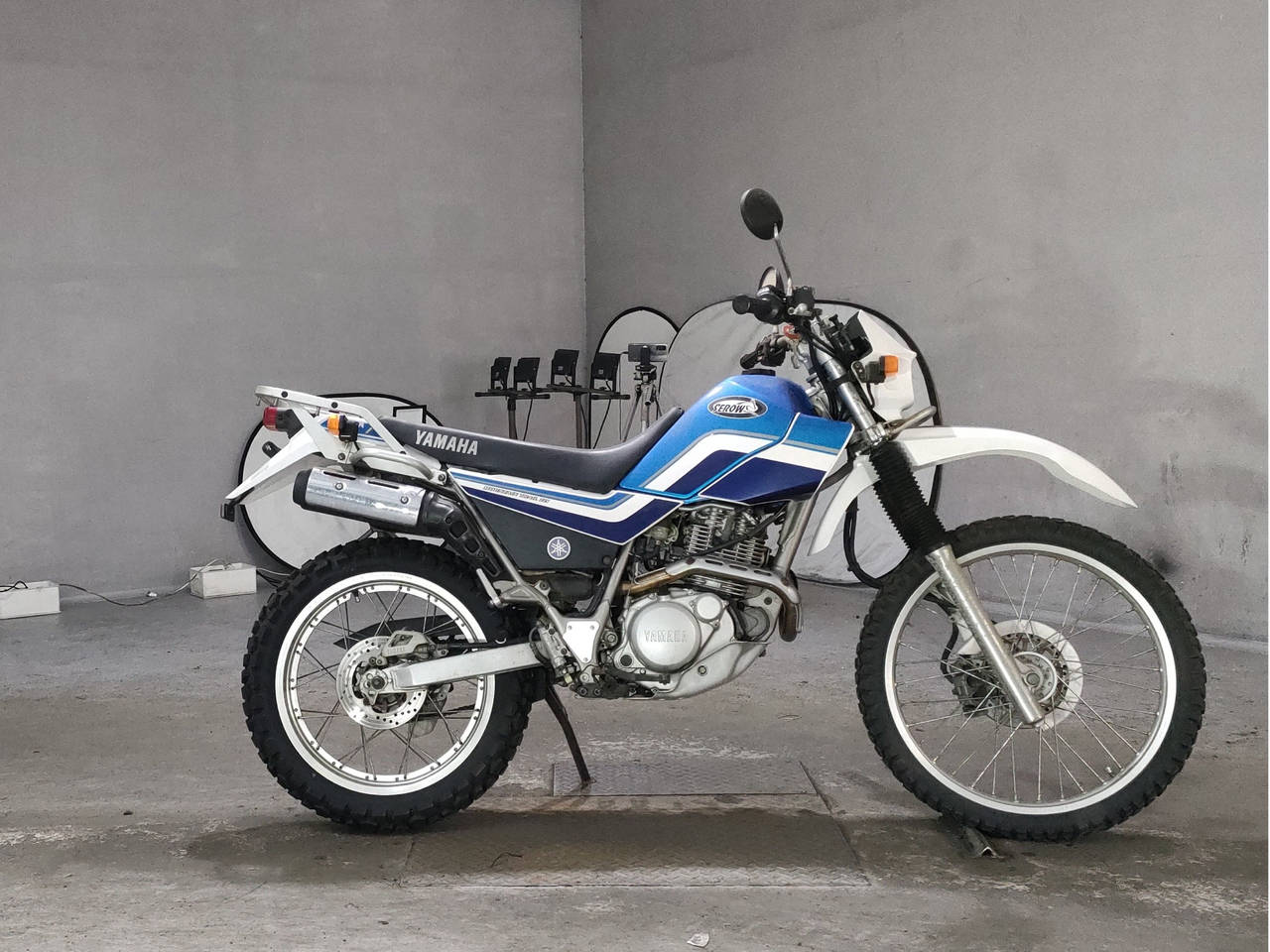 Yamaha SEROW XT225