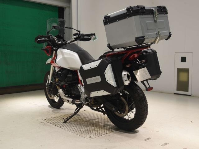 Moto Guzzi V85TT — фото 6