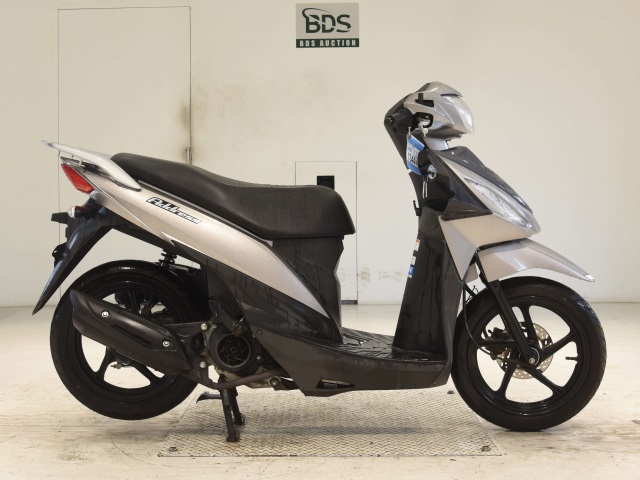 Suzuki ADDRESS V110