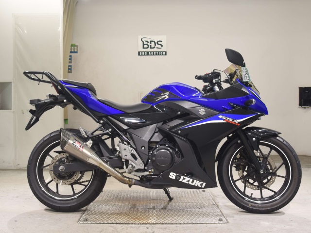 Suzuki GSX250RA