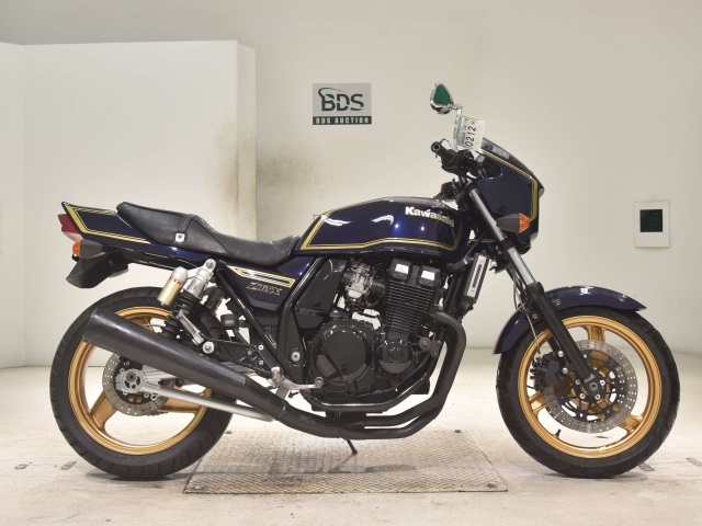 Kawasaki ZRX 400