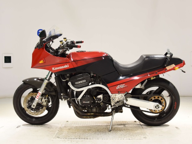 Kawasaki GPZ900R — фото 2