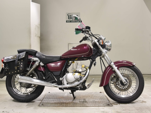 Suzuki MARAUDER125