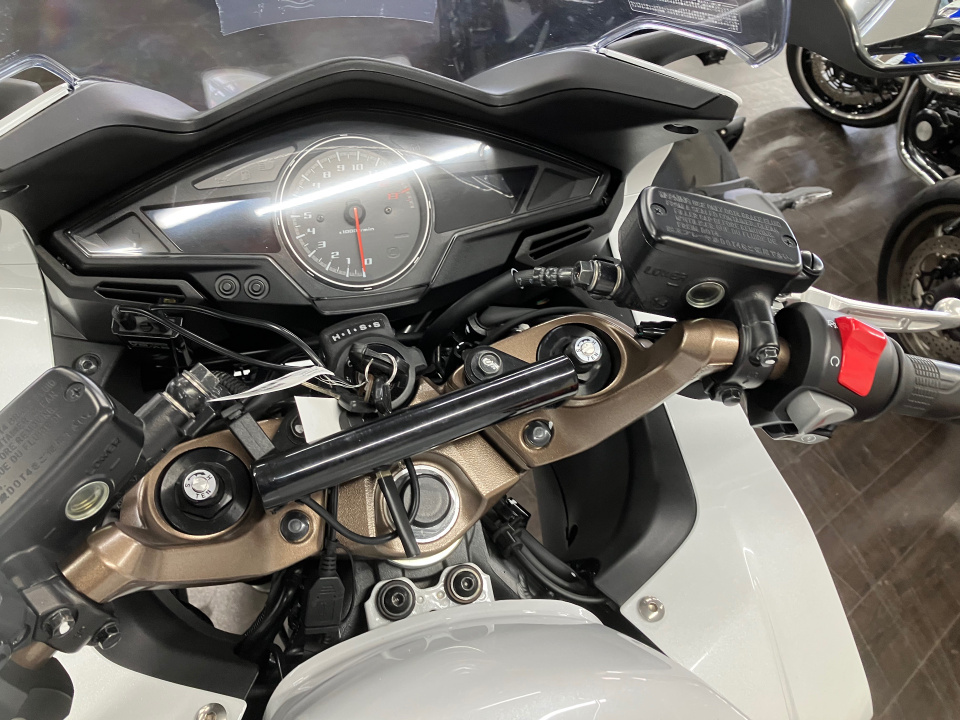 Honda VFR800F — фото 4